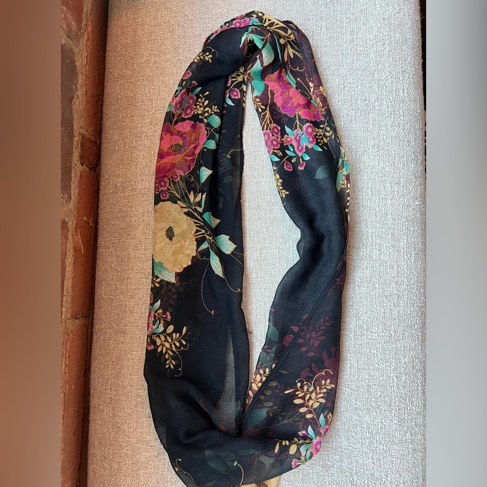 JJ Louis Multicolor Floral Scarf